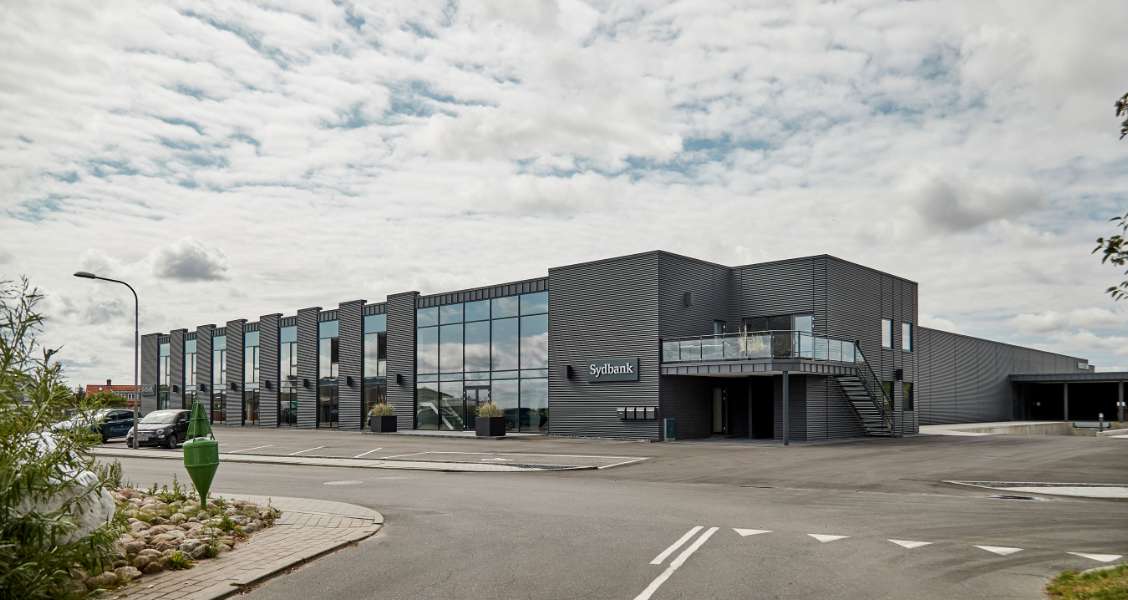 They are the bank – we are the steel manufacturer, Sydbank, Saltebakken 29, 9900 Frederikshavn